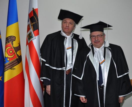  Profesori români - Doctor Honoris Causa